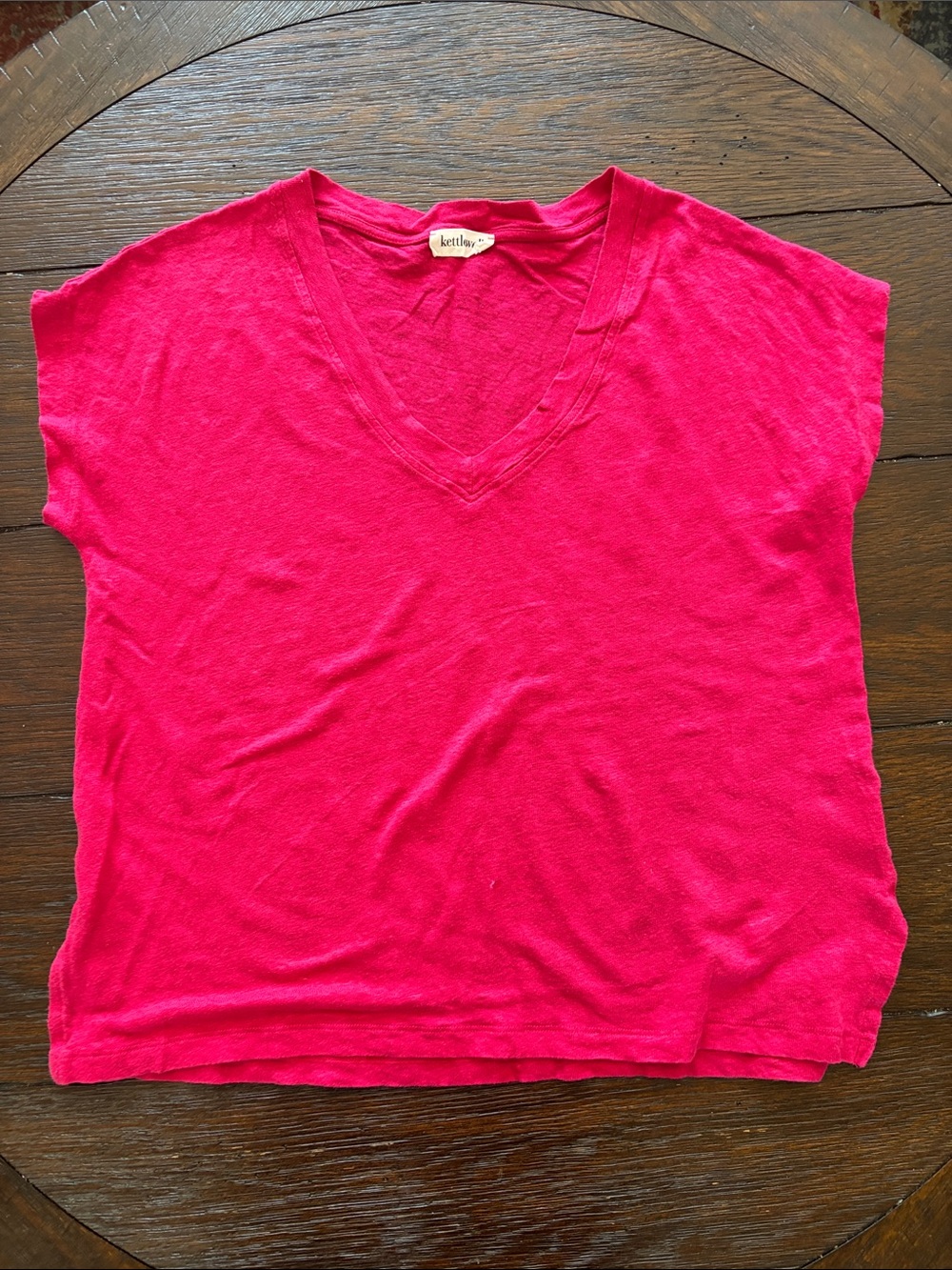 KETTLE V-Neck Short Sleeve Tee in Bright Pink